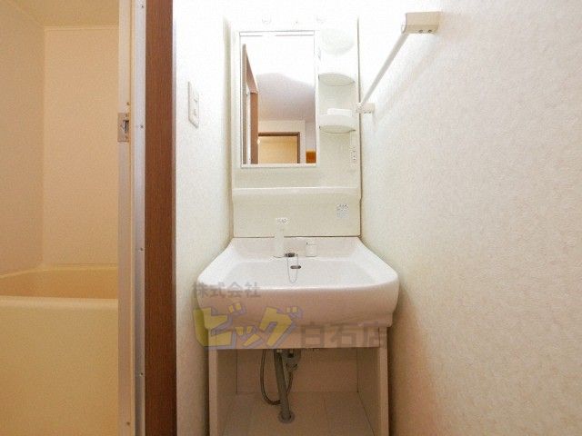 洗面設備　シャンプードレッサー完備♪