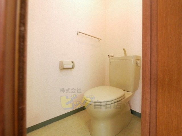 トイレ　綺麗に清掃済みです♪