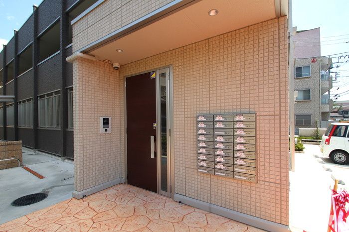 エントランス　☆共用設備もキレイ☆