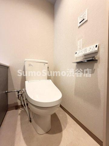 トイレ　シンプルで使いやすいトイレです