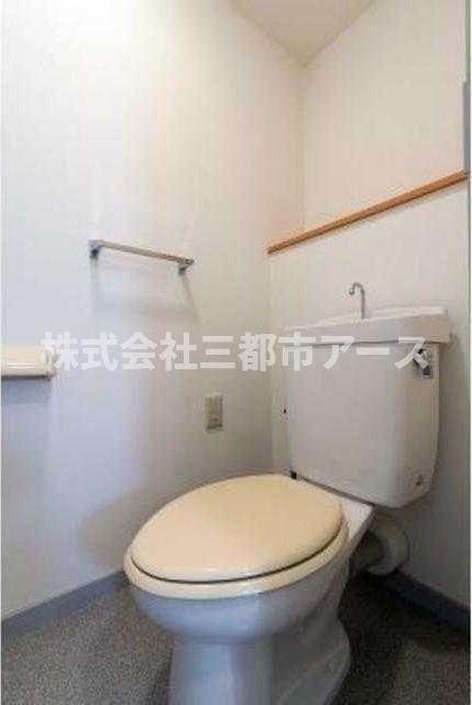 トイレ　別部屋参考写真