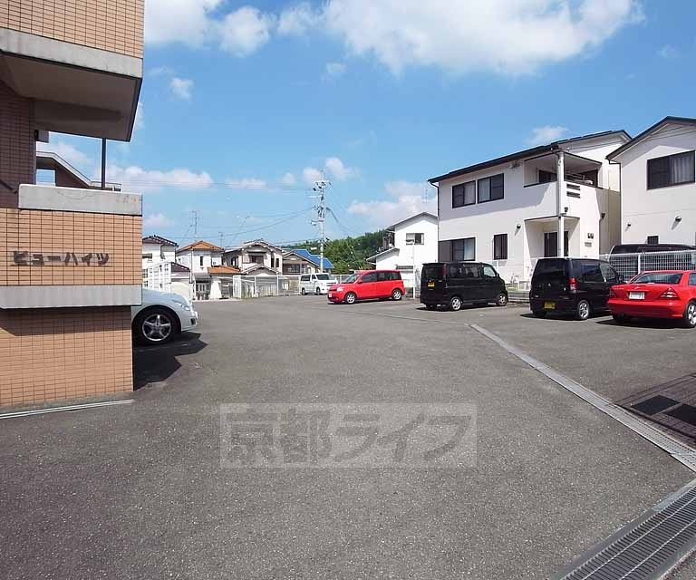 駐車場　敷地内ガレージです。