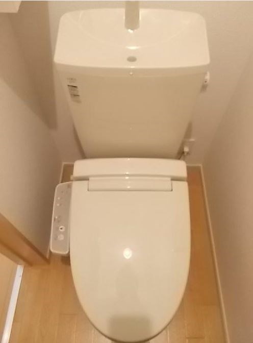 トイレ　別部屋参照