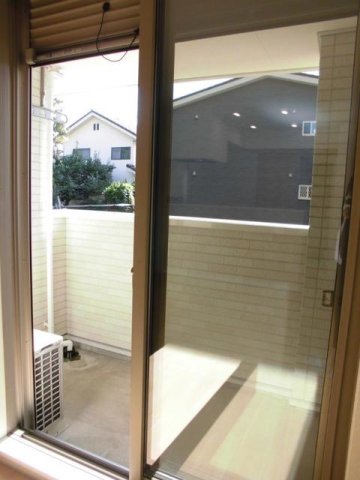 バルコニー　陽当たり良好なバルコニーです