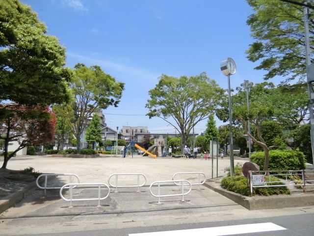 公園　めじろ公園（公園）まで30m