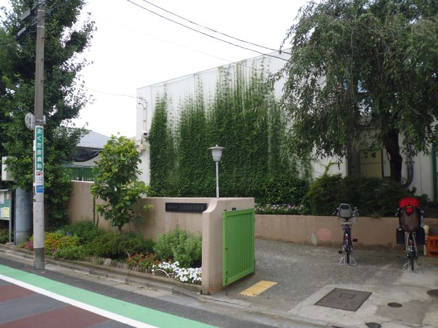 幼稚園・保育園　上祖師谷保育園（幼稚園・保育園）まで400m