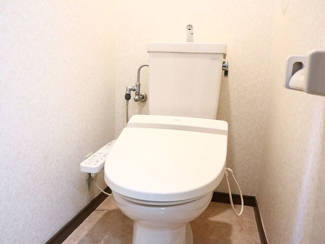 トイレ　【トイレ】温水洗浄便座付