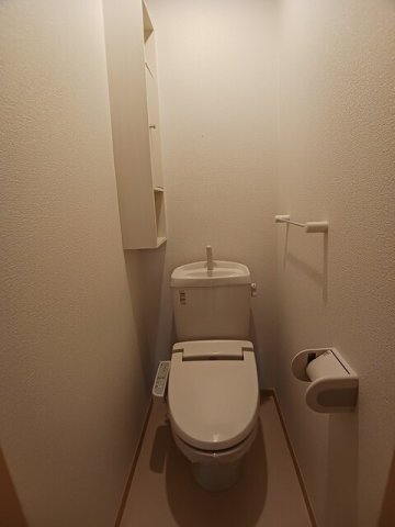トイレ　トイレもきれいです