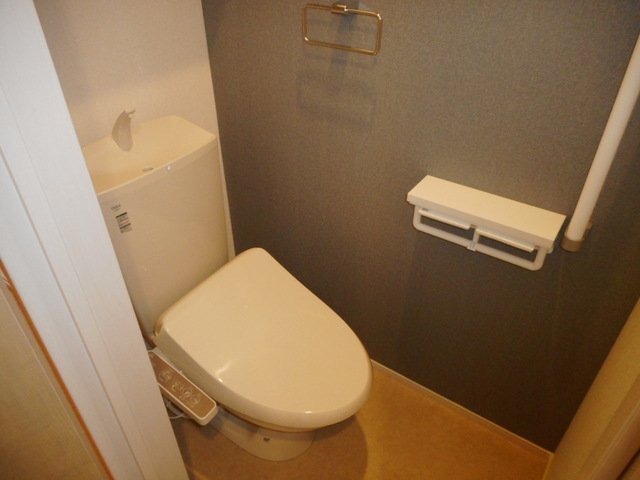 トイレ　ゆったりとした空間のトイレです