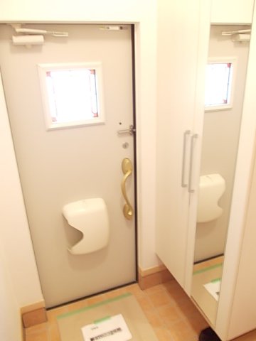 玄関　落ち着いた玄関です