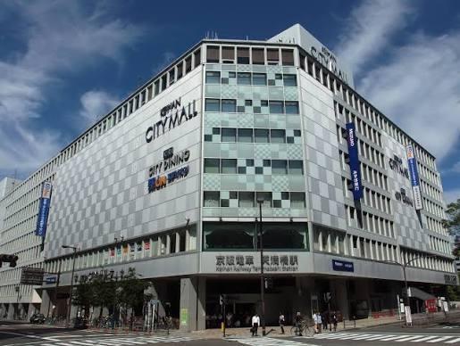 コンビニ　セブンイレブン　大阪谷町２丁目店（コンビニ）まで654m