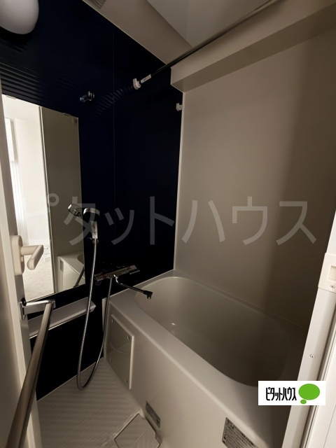 バス・シャワールーム　バスルーム