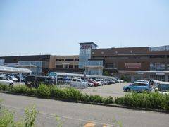 スーパー　イオン高岡店（スーパー）まで1306m