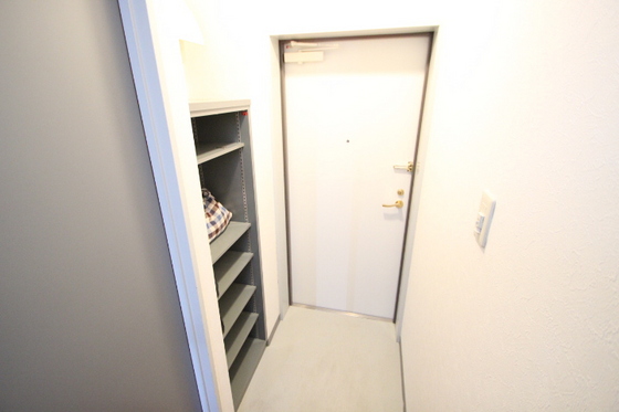 玄関　※別部屋の写真です