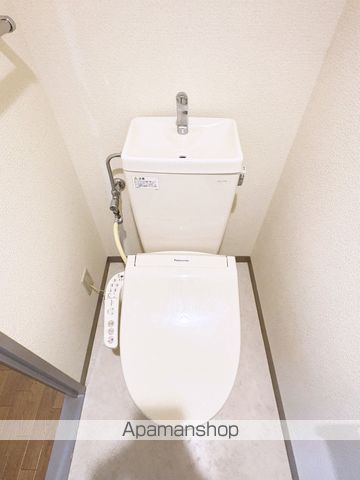 ＪＲ東海道本線 浜松駅 バス乗車時間：27分 最寄りバス停で下車 徒歩6分 4階建 築25年のトイレ写真