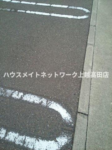 駐車場　消雪付駐車場