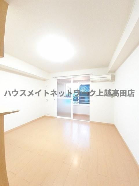 居室・リビング　ＬＤＫ10.0帖