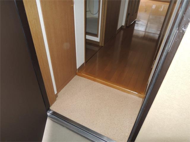 玄関　玄関から室内へ（他室参照）