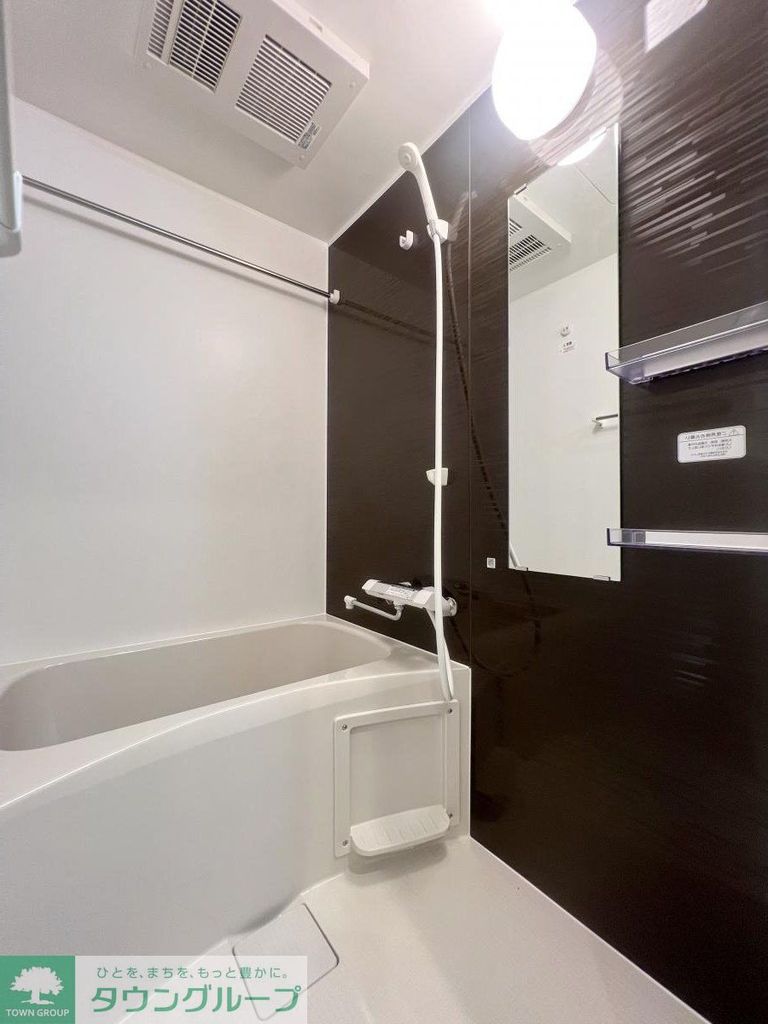 バス・シャワールーム　同物件別部屋写真