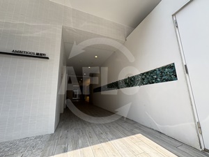 エントランス　ANBITIOUS鎗屋町　エントランス