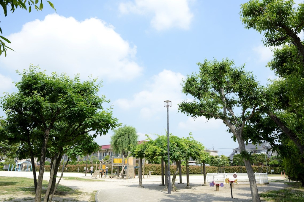 公園　苗塚塚前公園（公園）まで446m