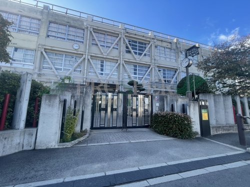 小学校　東大阪市立小阪小学校（小学校）まで1010m