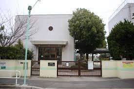 小学校　名古屋市立大生小学校（小学校）まで309m