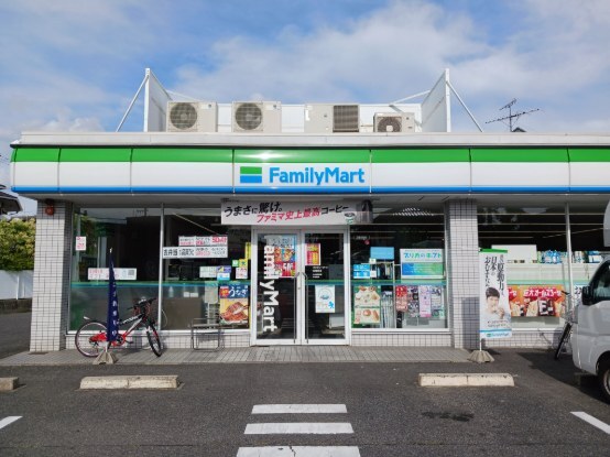 コンビニ　ファミリーマート辻畑町店（コンビニ）まで30m