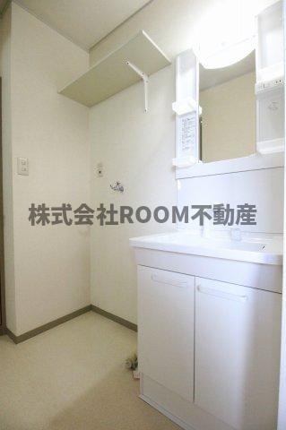 洗面設備　広い洗面スペース