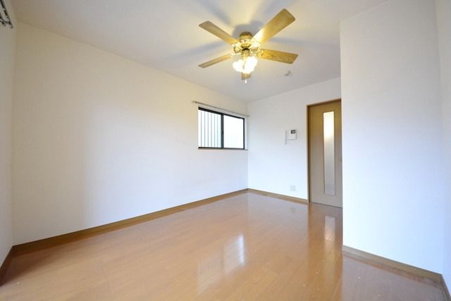 居室・リビング　★角部屋です★