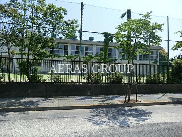 中学校　江戸川区立篠崎第二中学校（中学校）まで515m