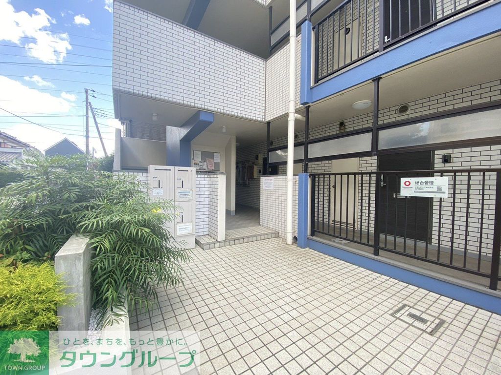 エントランス　エントランス