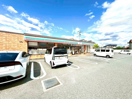 コンビニ　セブンイレブン東広島西条寺家店（コンビニ）まで279m