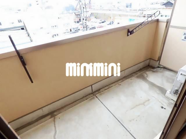 バルコニー　明るいお部屋です