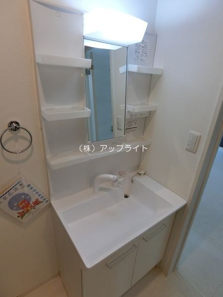 洗面設備　独立洗面台付き