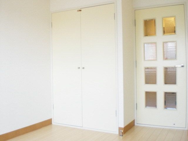 その他部屋・スペース　★洋室６帖★