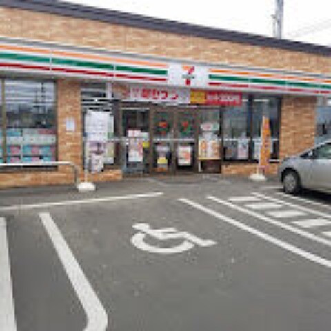 コンビニ　セブンイレブン札幌平岸4条店（コンビニ）まで142m