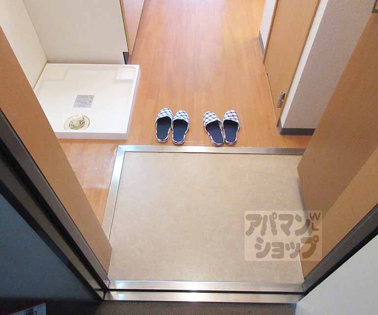 玄関　段差少なめ！