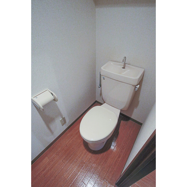 トイレ　同じ建物の別なお部屋