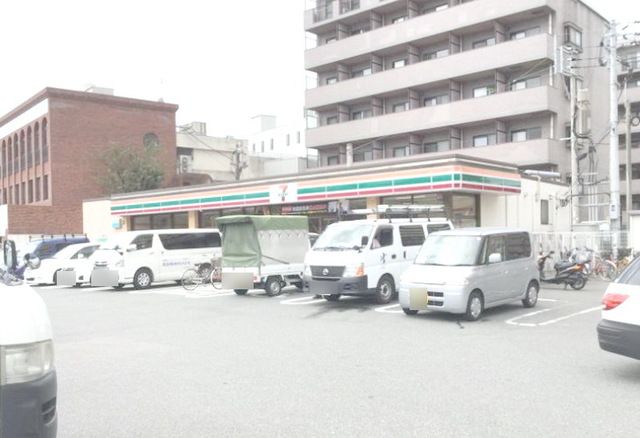 飲食店　セブンイレブン福岡福浜2丁目店（飲食店）まで520m