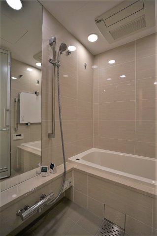 バス・シャワールーム　バス※別部屋参考写真