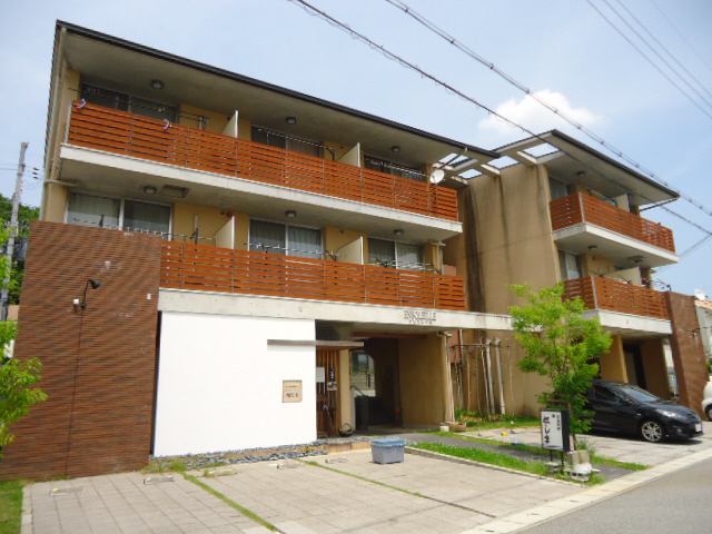 建物外観　アンソレイユ