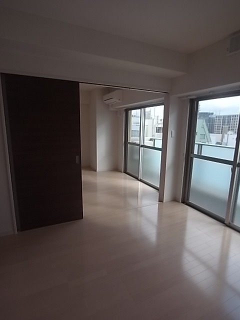 居室・リビング　見ての通り日当たり良好のお部屋です。