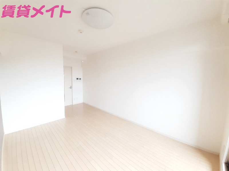 居室・リビング　同型参考写真