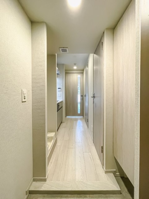 玄関　※写真は同タイプ住戸です。