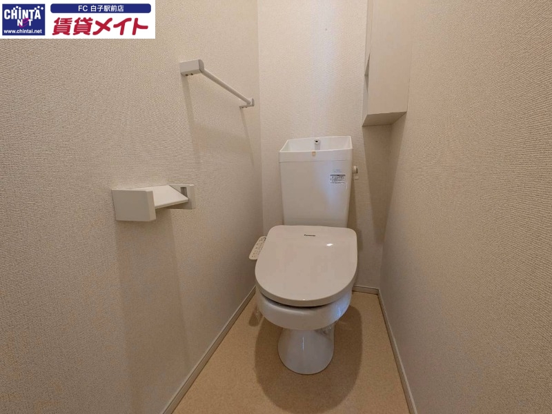 トイレ　同型参考写真