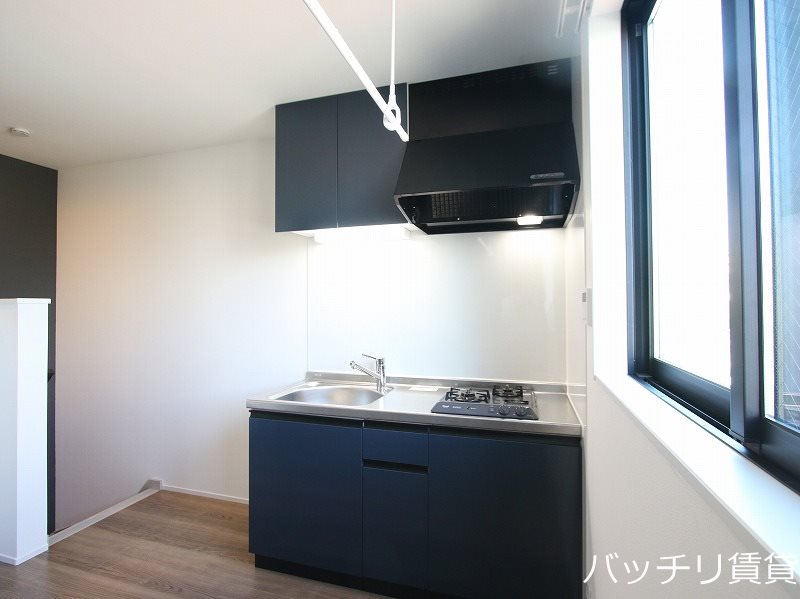 キッチン　同室タイプ掲載のため、現況を優先します。
