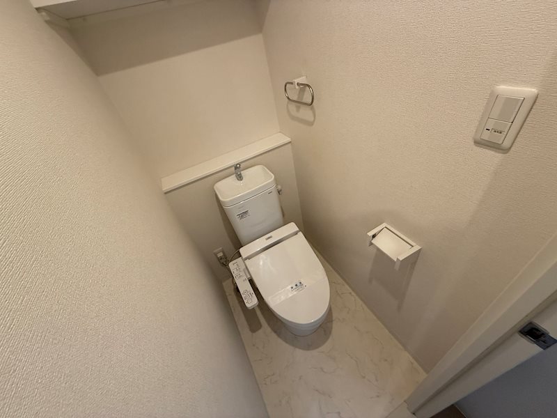 トイレ　102号室写真（2025.5.30撮影分）