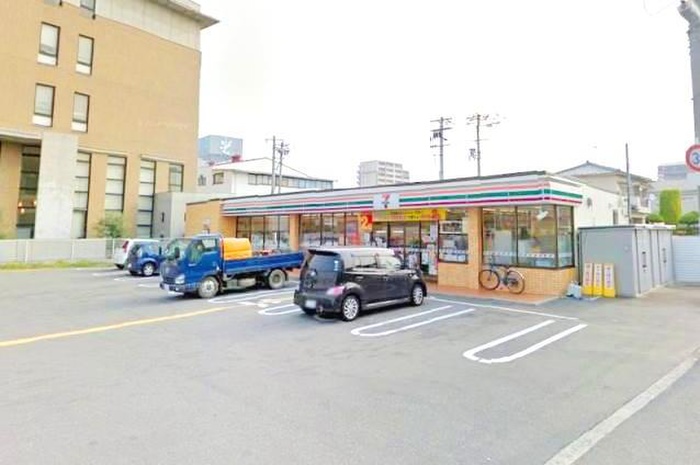 コンビニ　セブンイレブン 大阪住道矢田５丁目店（コンビニ）まで280m