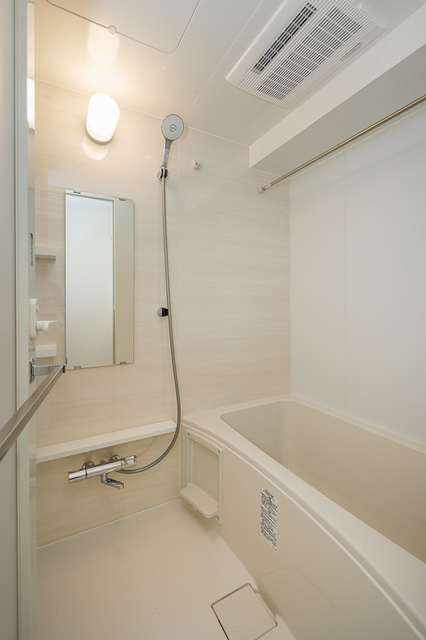 バス・シャワールーム　※写真は同タイプ住戸です。